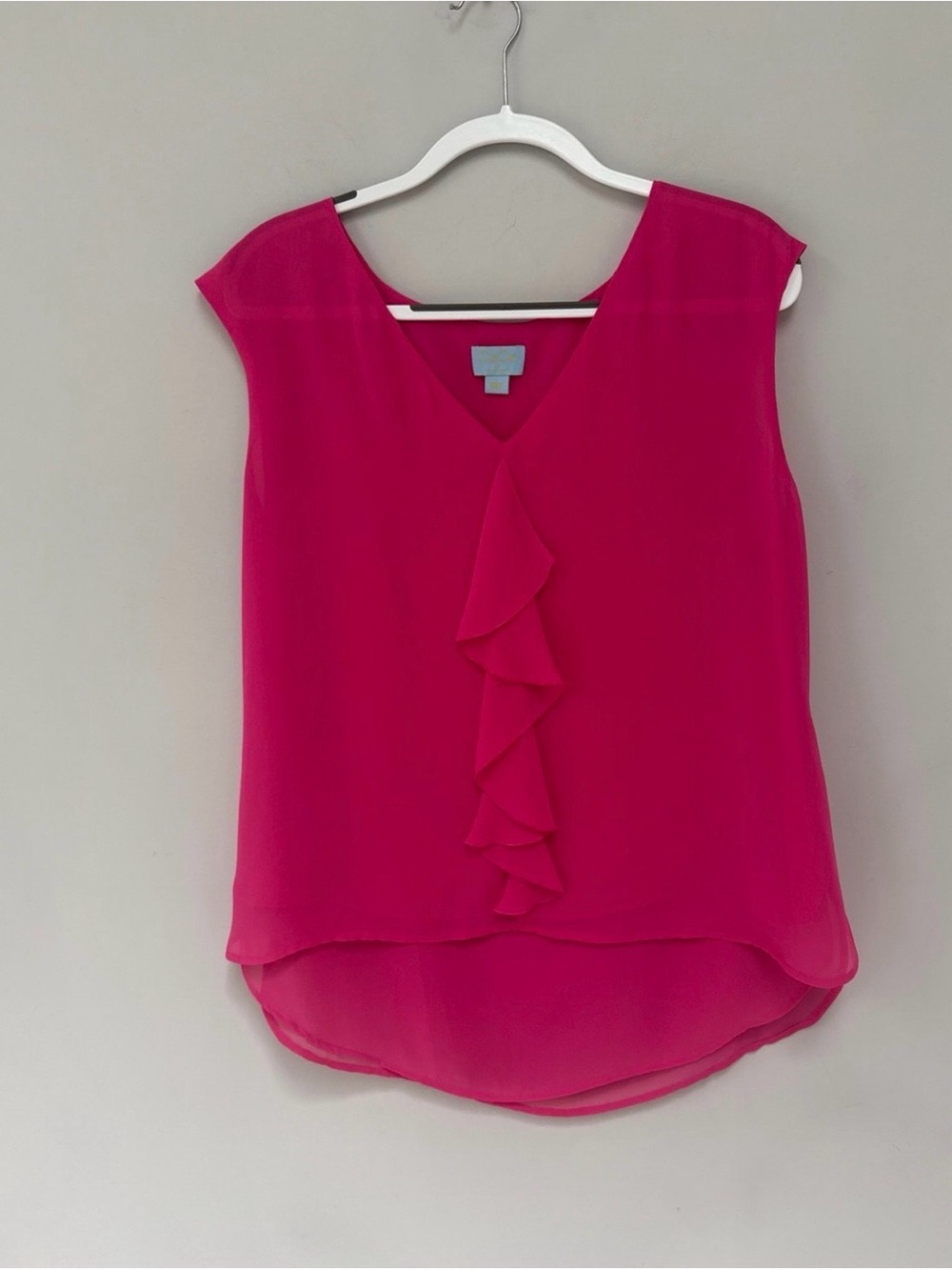 Cece Ruffle V-Neck Sleeveless Blouse